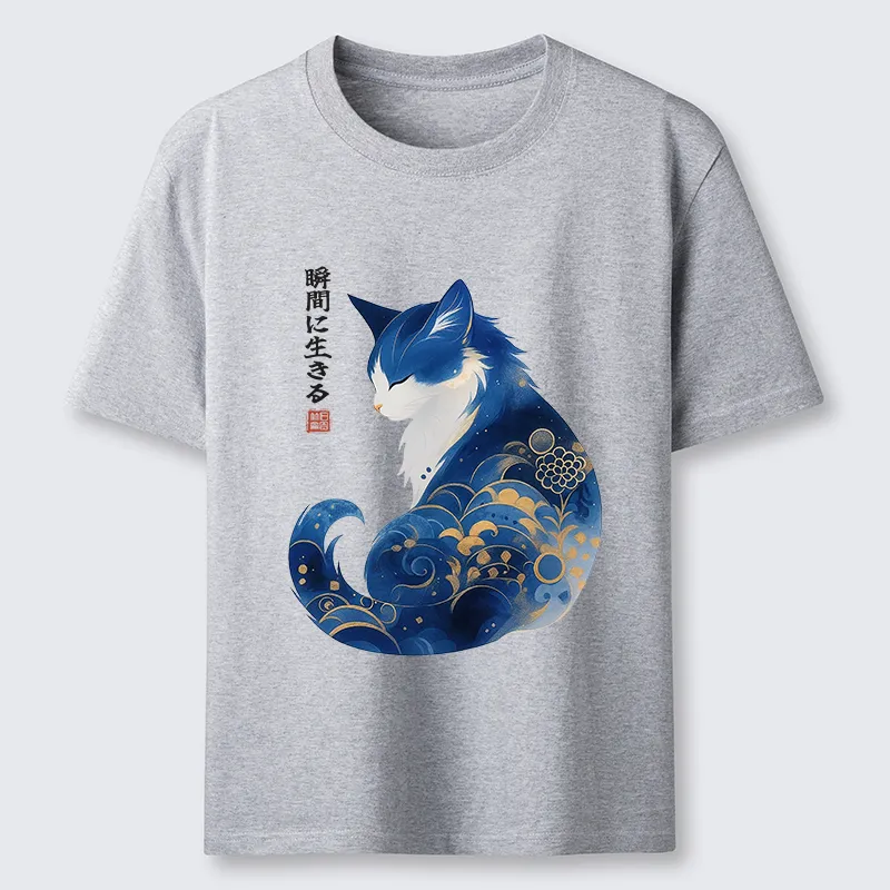 Tokyo-Lion Retro Zen Cat: Living the Present Classic T-Shirt