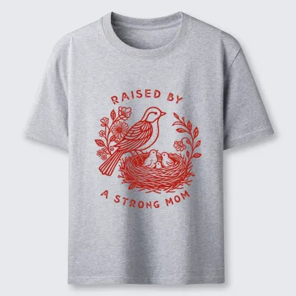 Tokyo-Lion Mother Bird Guarding Her Nestlings Classic T-Shirt