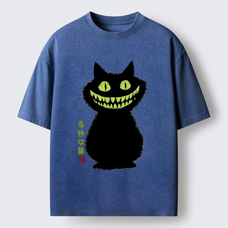Tokyo-Lion Spooky Black Cat With Green Teeth Washed T-Shirt