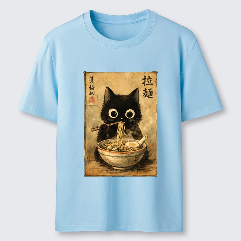 Tokyo-Lion Cute Black Cat Eating Japanese Ramen Classic T-Shirt