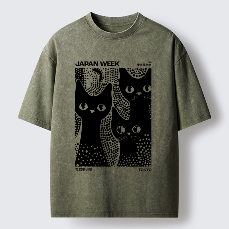 Tokyo-Lion Black Cat Polka Dot Art Washed T-Shirt