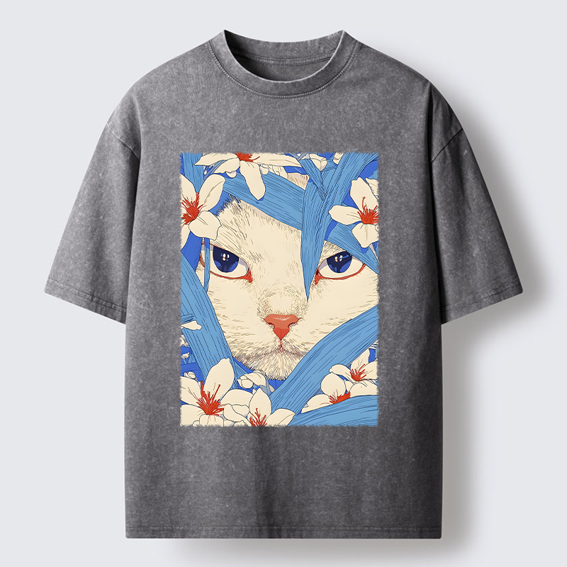 Tokyo-Lion Cat In The Grass Washed T-Shirt