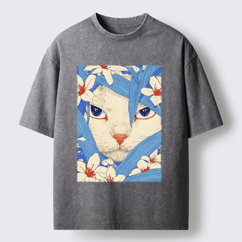 Tokyo-Lion Cat In The Grass Washed T-Shirt