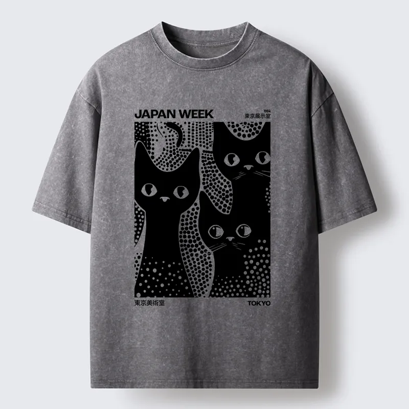 Tokyo-Lion Black Cat Polka Dot Art Washed T-Shirt