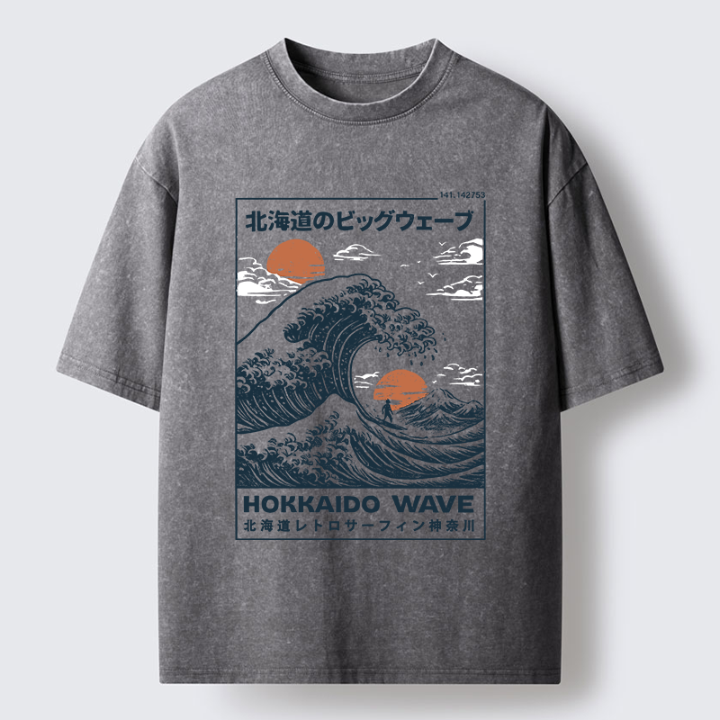 Tokyo-Lion Surfing In Hokkaido Washed T-Shirt