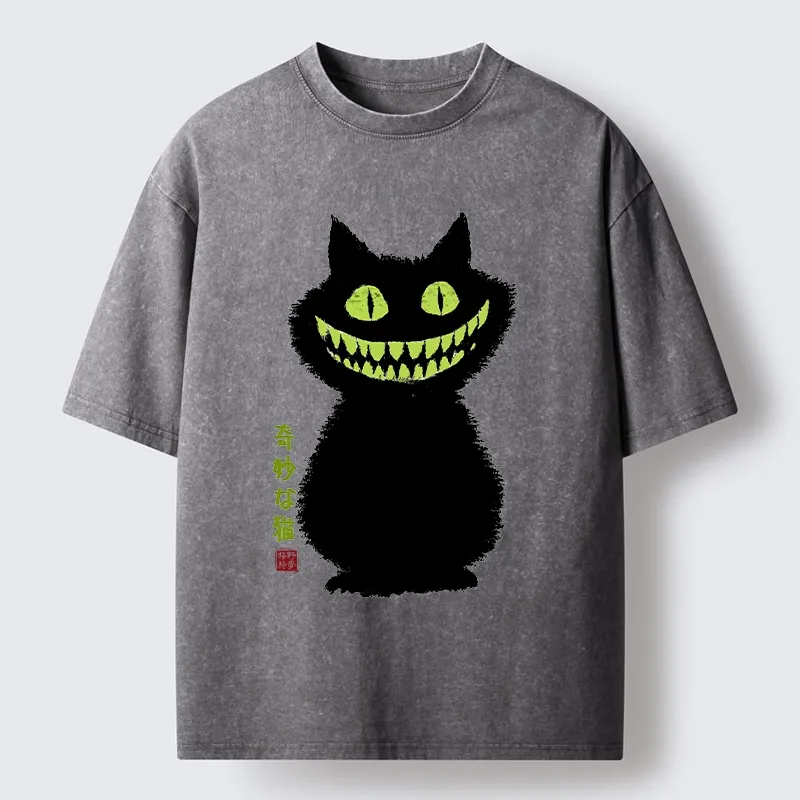 Tokyo-Lion Spooky Black Cat With Green Teeth Washed T-Shirt