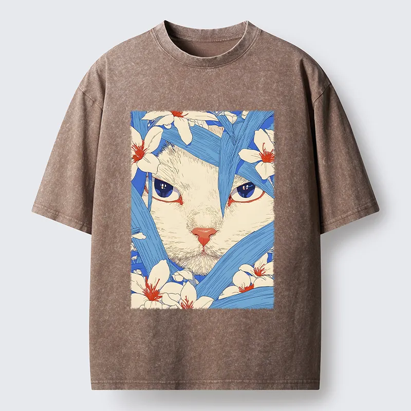Tokyo-Lion Cat In The Grass Washed T-Shirt