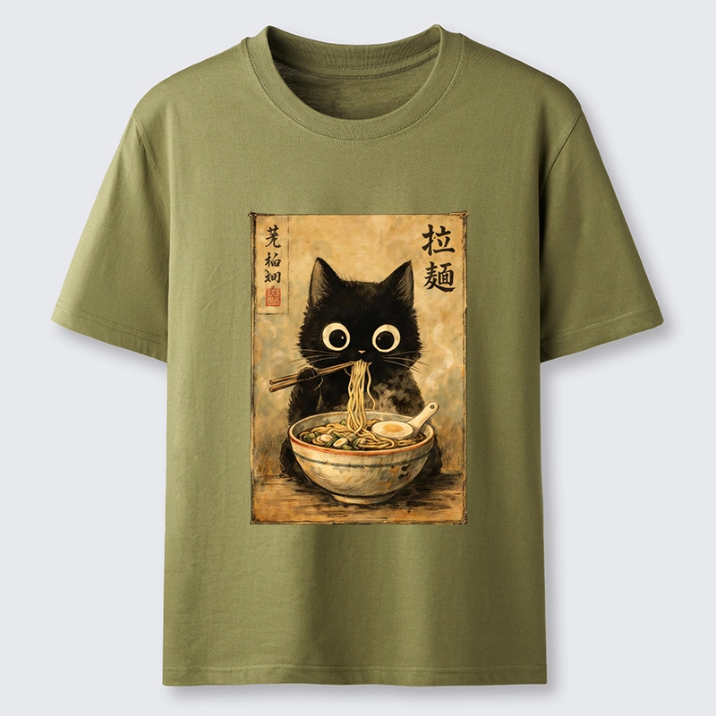 Tokyo-Lion Cute Black Cat Eating Japanese Ramen Classic T-Shirt