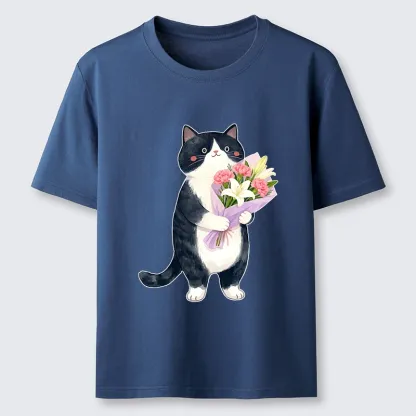 Tokyo-Lion Sweet Cat Delivers Flowers Classic T-Shirt