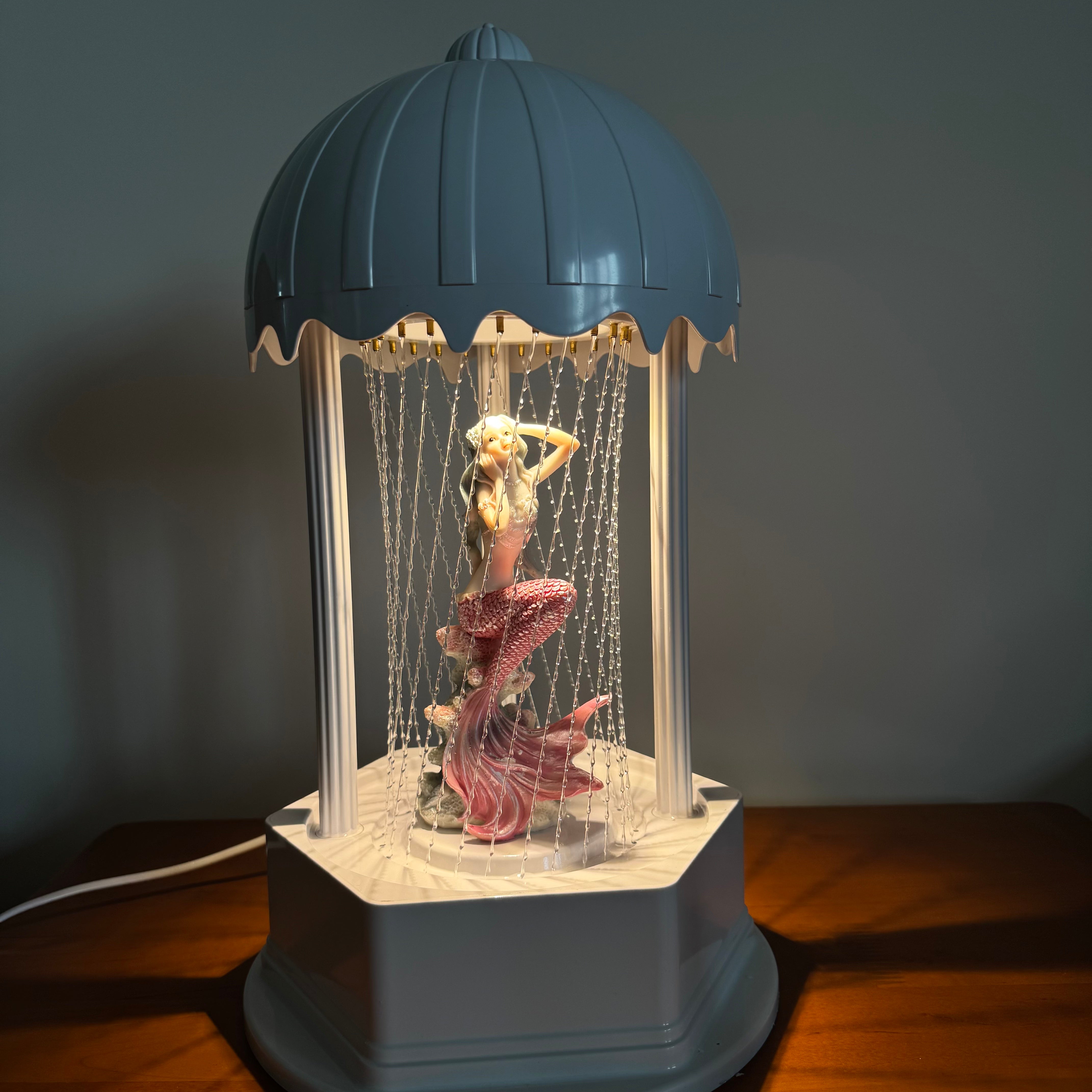 MINI Oil Rain Lamp - Pink mermaid，Retro oil rain  lamp for table, suitable for wedding stores and gifts