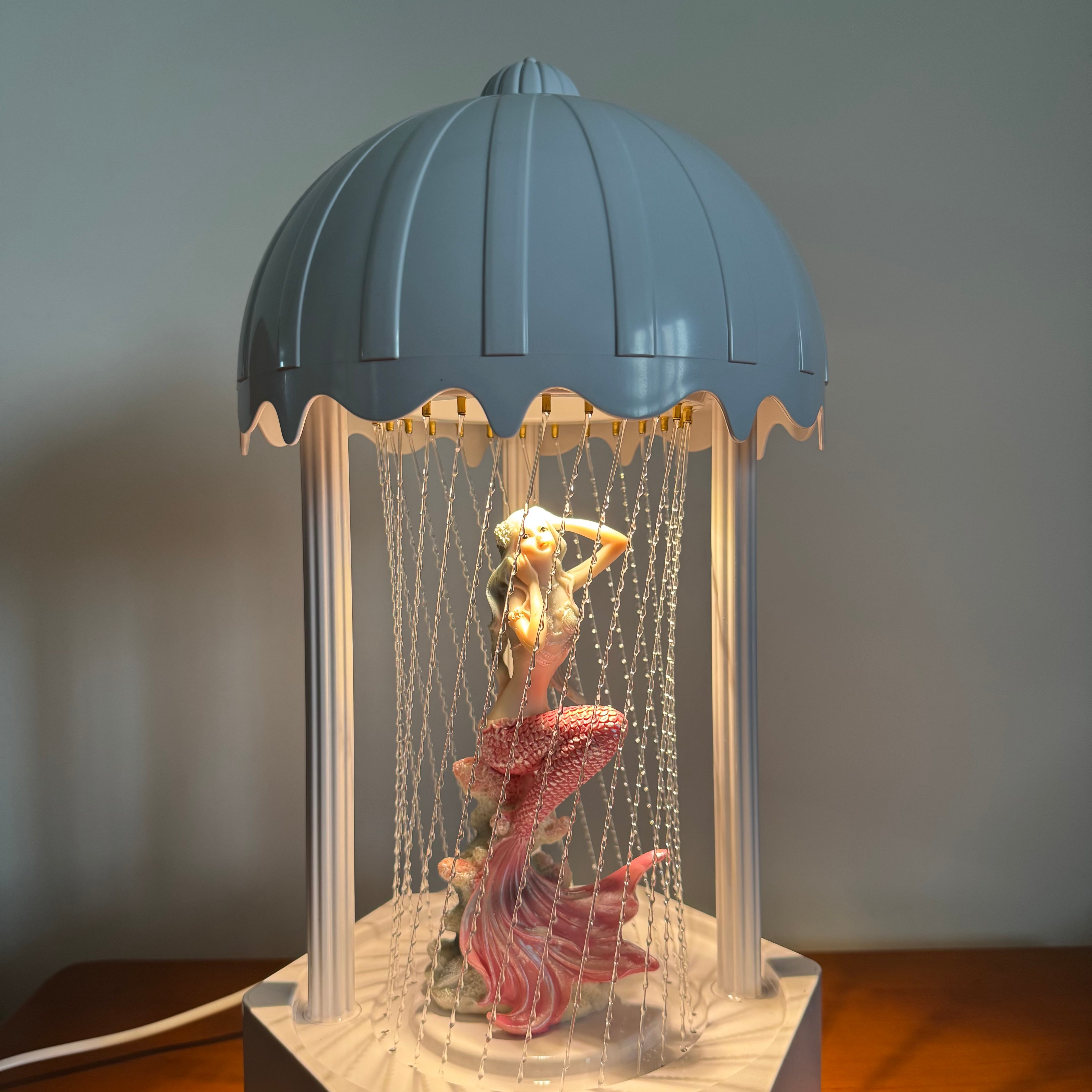 MINI Oil Rain Lamp - Pink mermaid，Retro oil rain  lamp for table, suitable for wedding stores and gifts