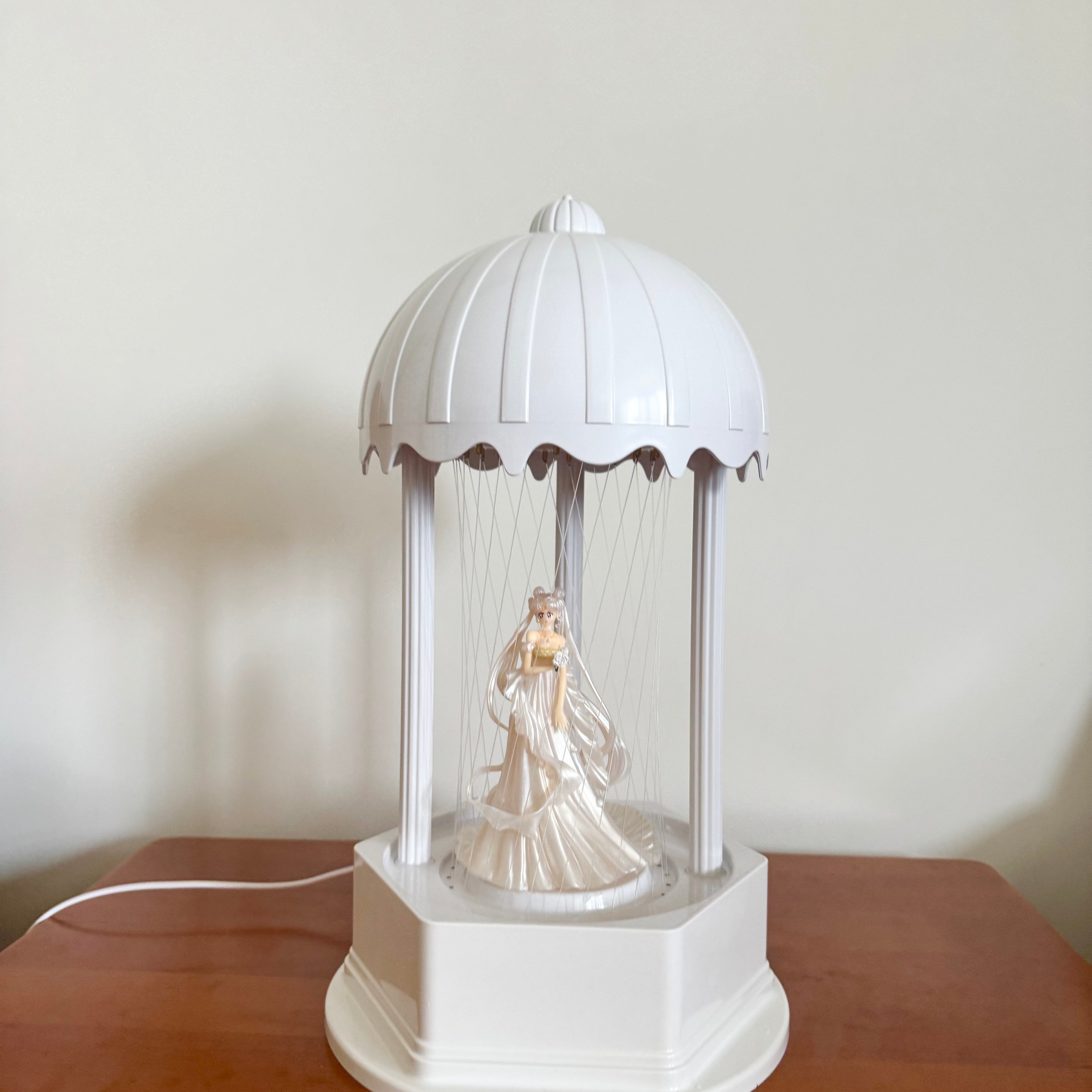 MINI Oil Rain Lamp - Serene Princess，Retro oil rain  lamp for table, suitable for wedding stores and gifts