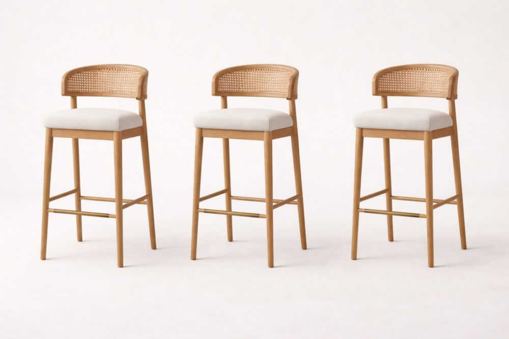 Set di 3 sgabelli alti in legno con schienale in rattan e seduta imbottita beige-Dwelltrader