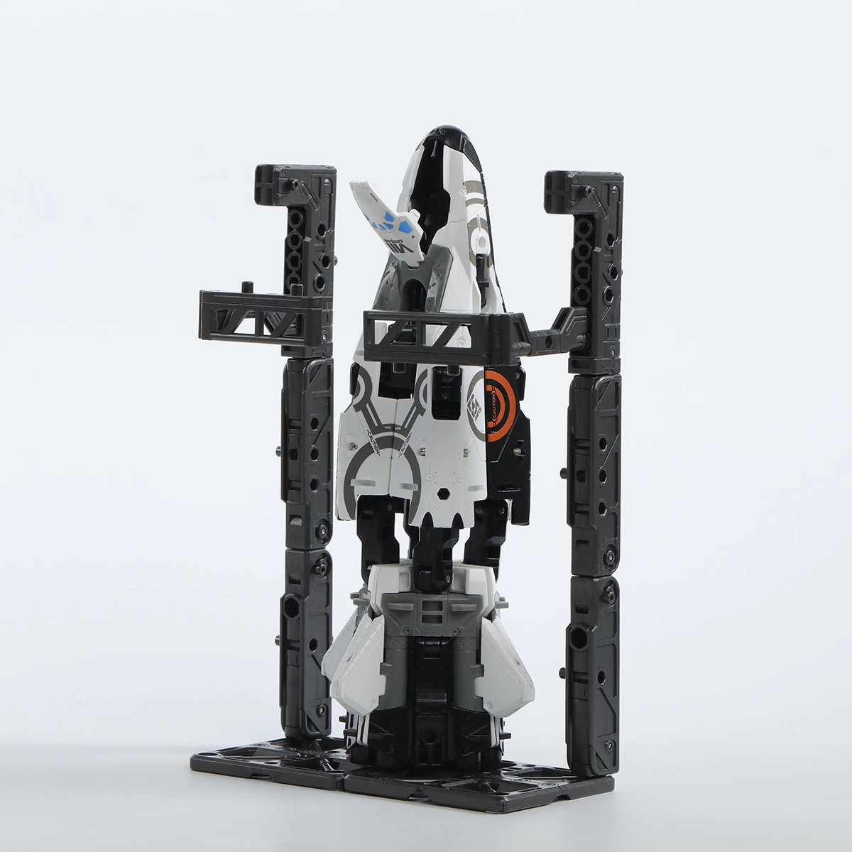 TRANSFORMABLE STAND