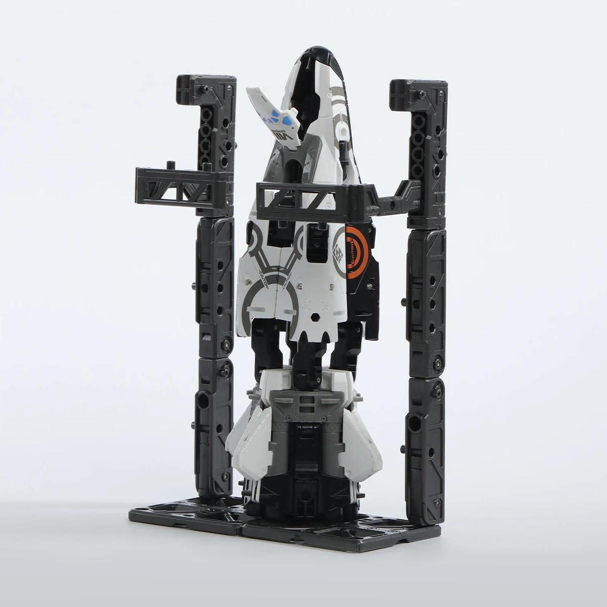 TRANSFORMABLE STAND
