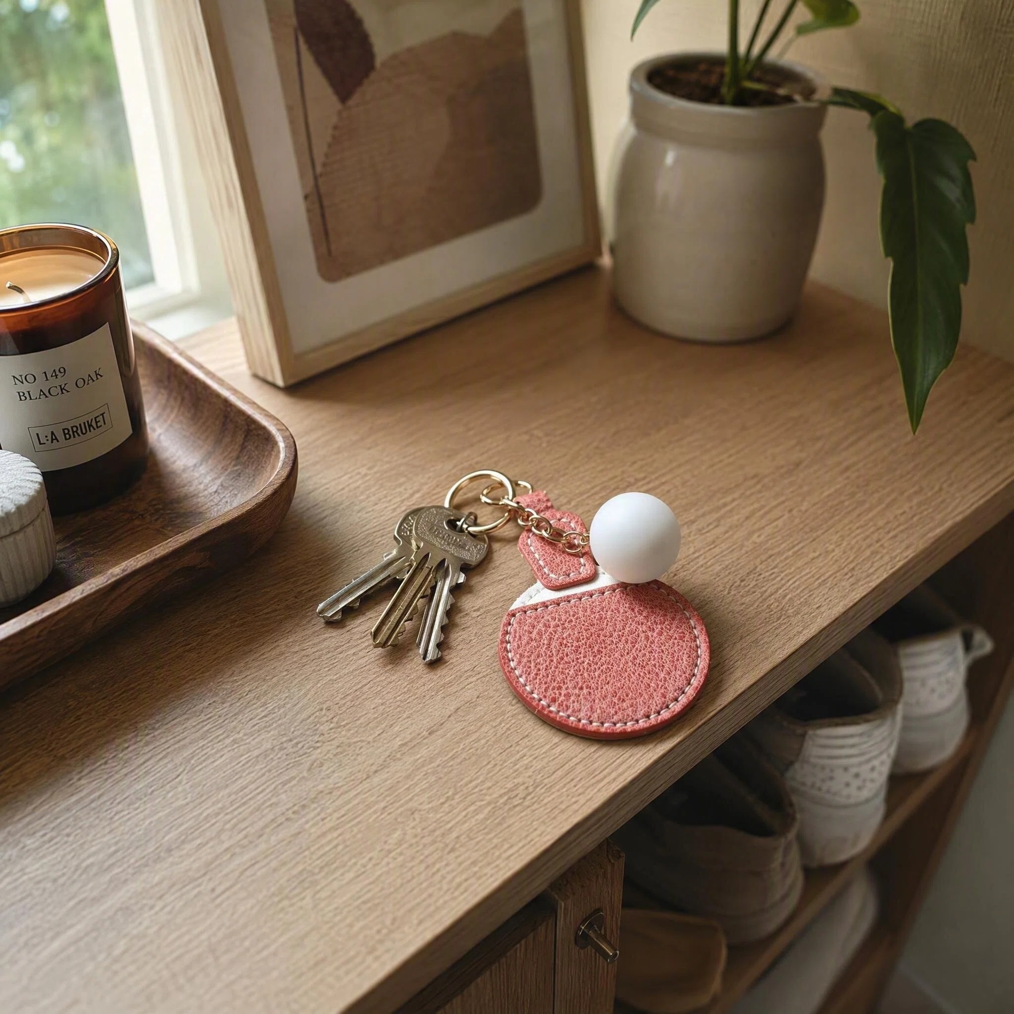  Round Waxy Veg-Tan Leather Keychain — Handmade Bag Charm
