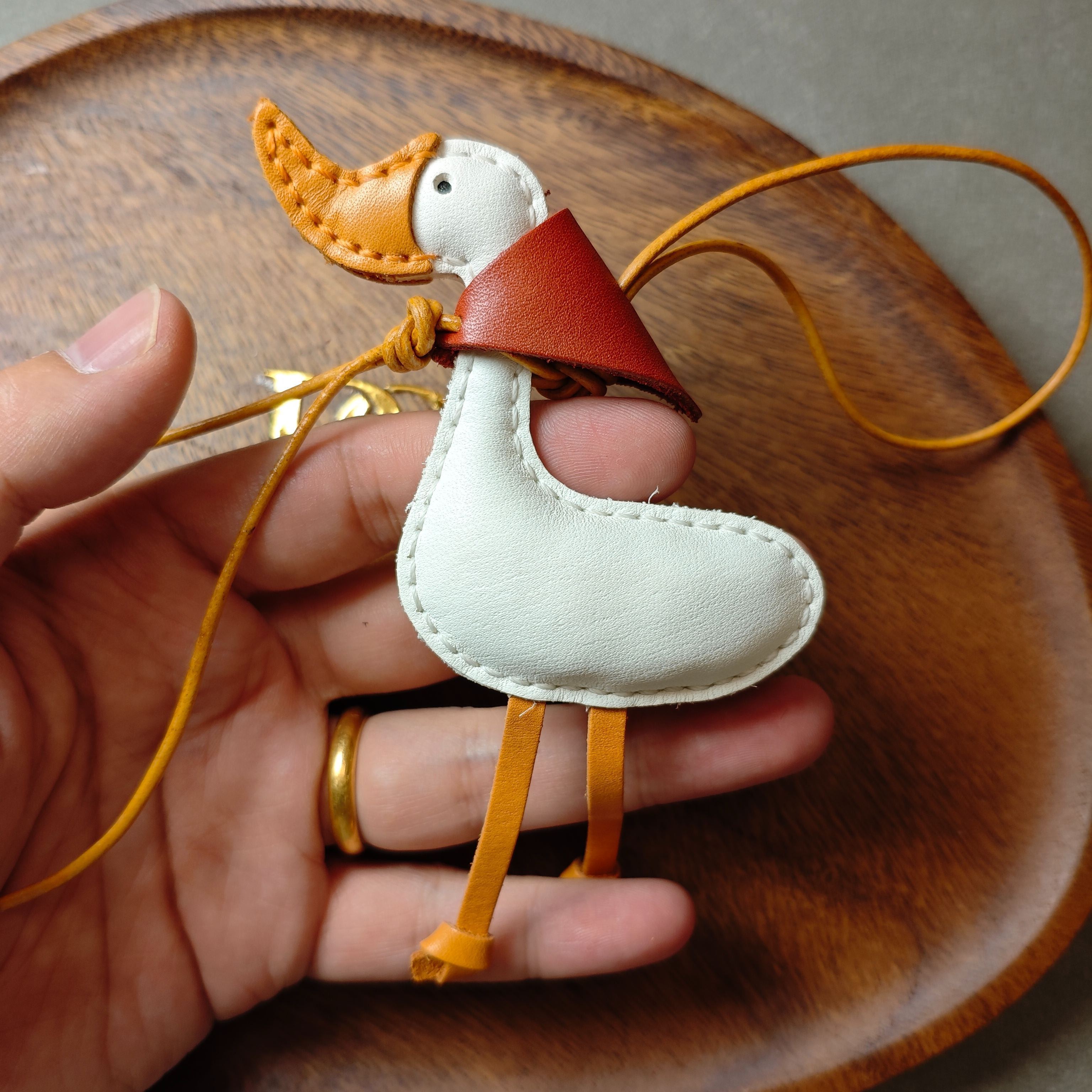 Italian Veg-Tan Leather Duck Keychain — Handmade Animal Charm