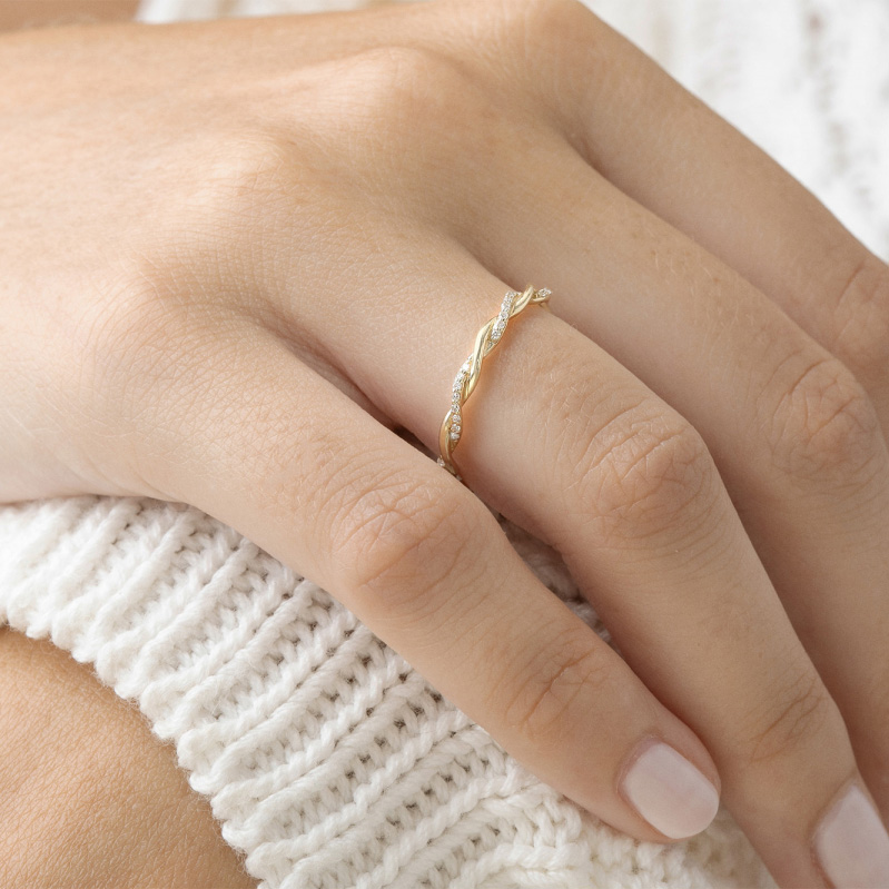 Round Cut Diamond White Sterling Silver Intertwined Twisted Band