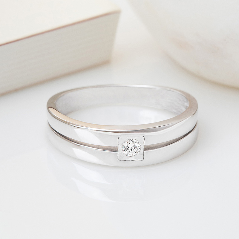 Round Cut Diamond White Sterling Silver Solitaire Wedding Band