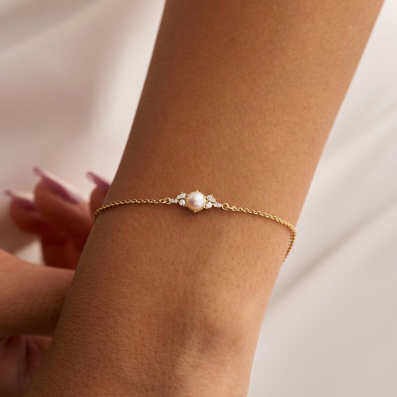 Minimalist Sterling Silver Freshwater Pearl with CZ Diamond Bracelet