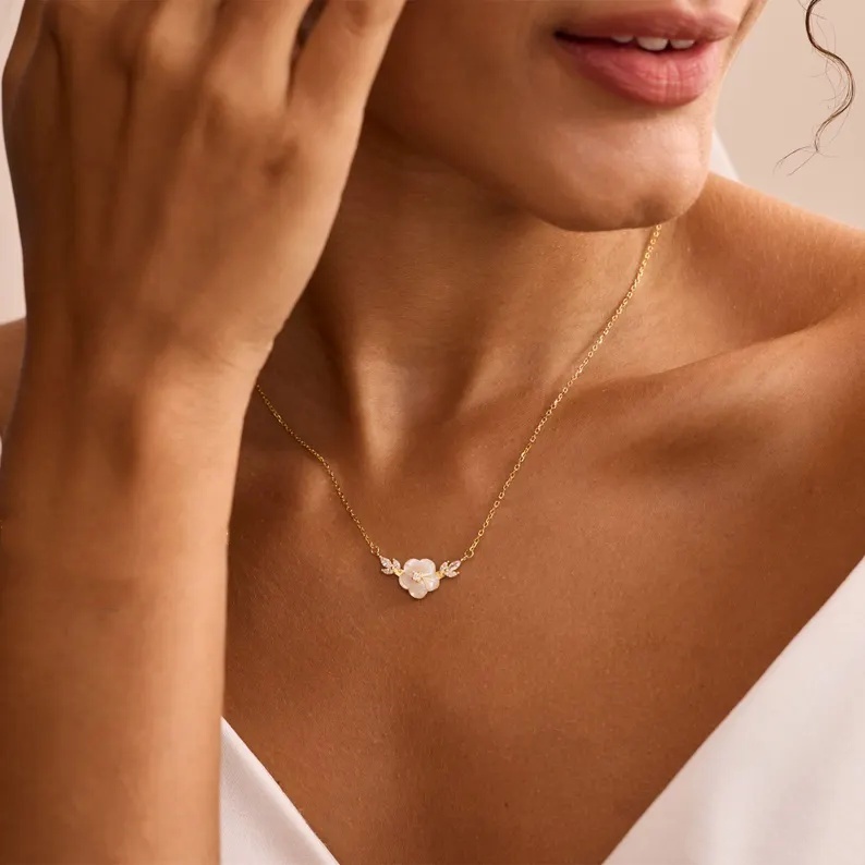 Minimalist Mother of Pearl Sterling Silver Flower Necklace