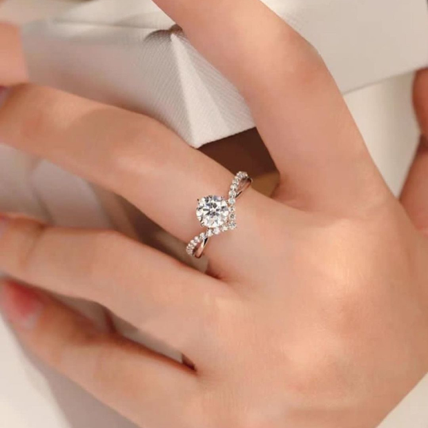 Round Cut Diamond White 925 Sterling Silver Art Deco Engagement Ring