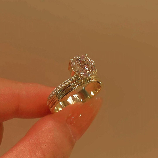 Round Cut Diamond White Yellow Gold 925 Sterling Silver Engagement Ring