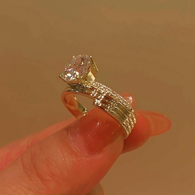 Round Cut Diamond White Yellow Gold 925 Sterling Silver Engagement Ring