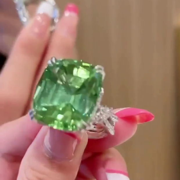 Cushion Cut Peridot Green Art Deco 925 Sterling Silver Engagement Ring