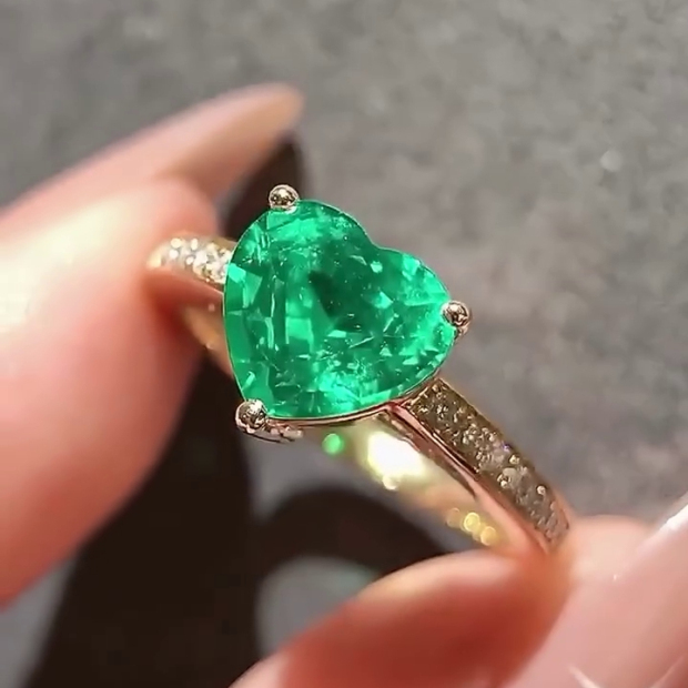 Heart Cut Emerald Green Yellow Gold 925 Sterling Silver Engagement Ring