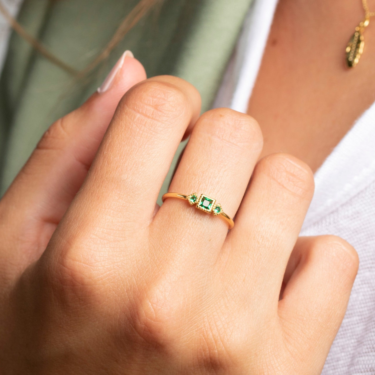 Princess Cut Emerald Green 925 Sterling Silver Yellow Gold 3-Stone Stackable Minimalist Engagement Ring