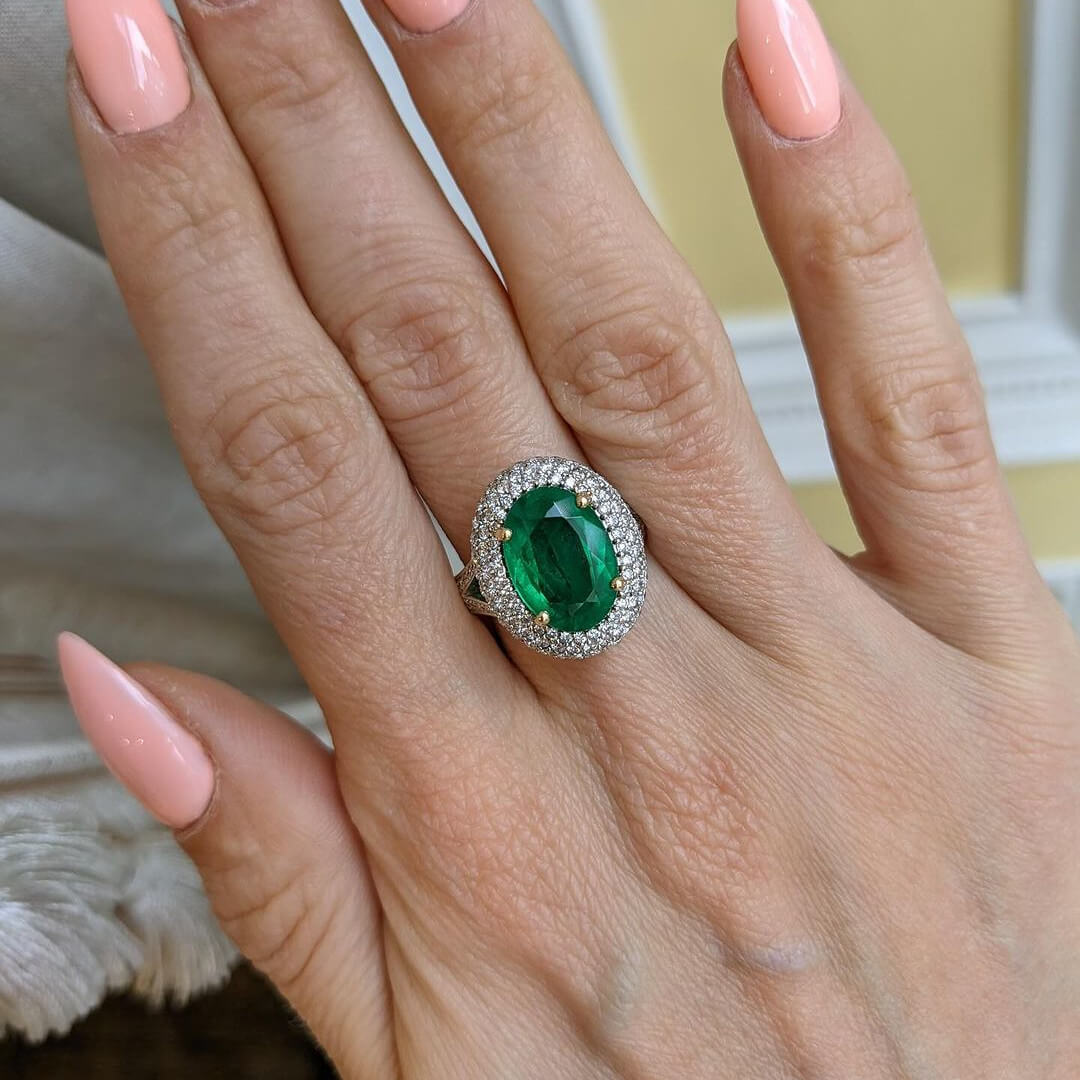 Oval Cut Emerald Green 925 Sterling Silver Halo Engagement Ring
