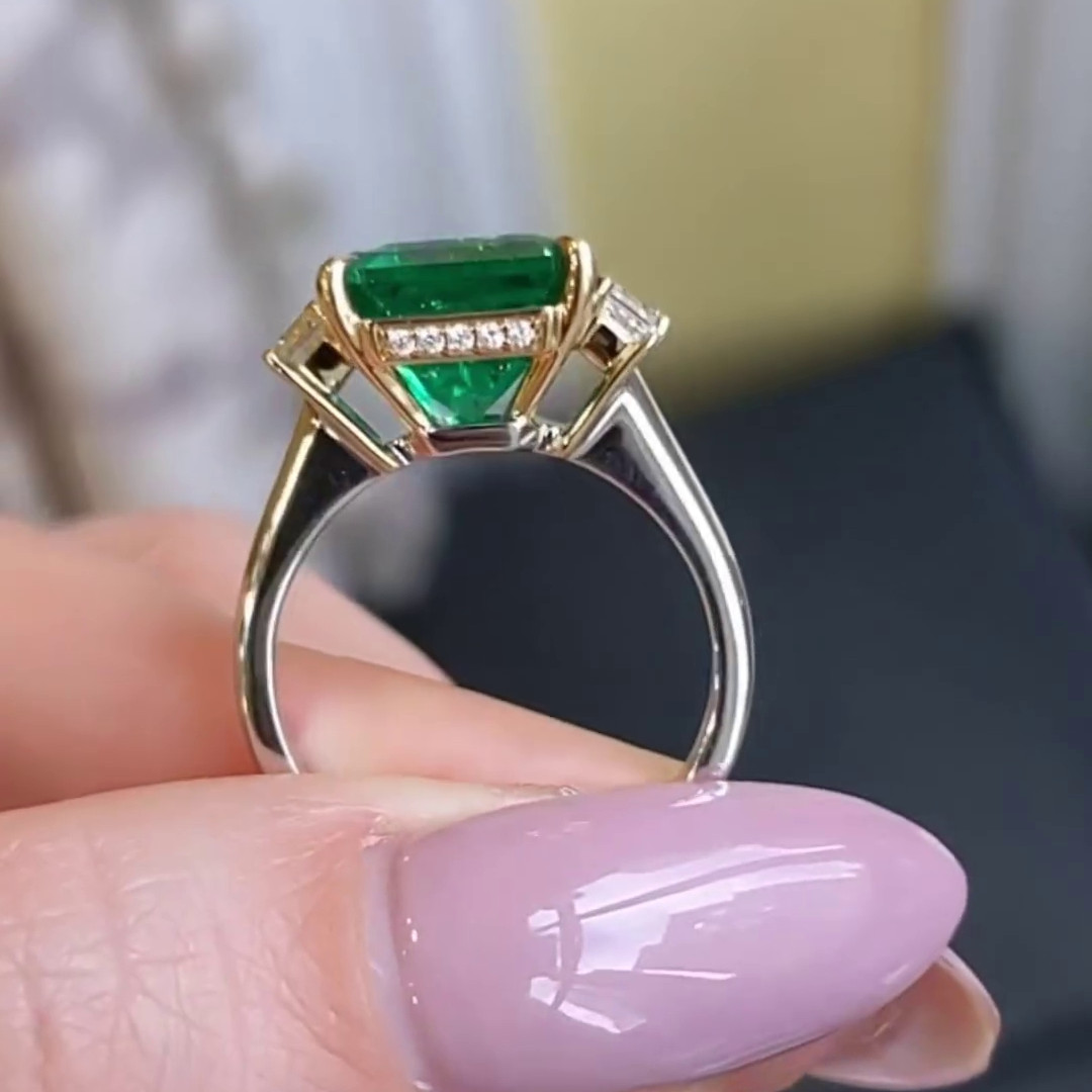 Princess Cut Emerald Green 925 Sterling Silver Two-tone 3-Stone Engagement Ring