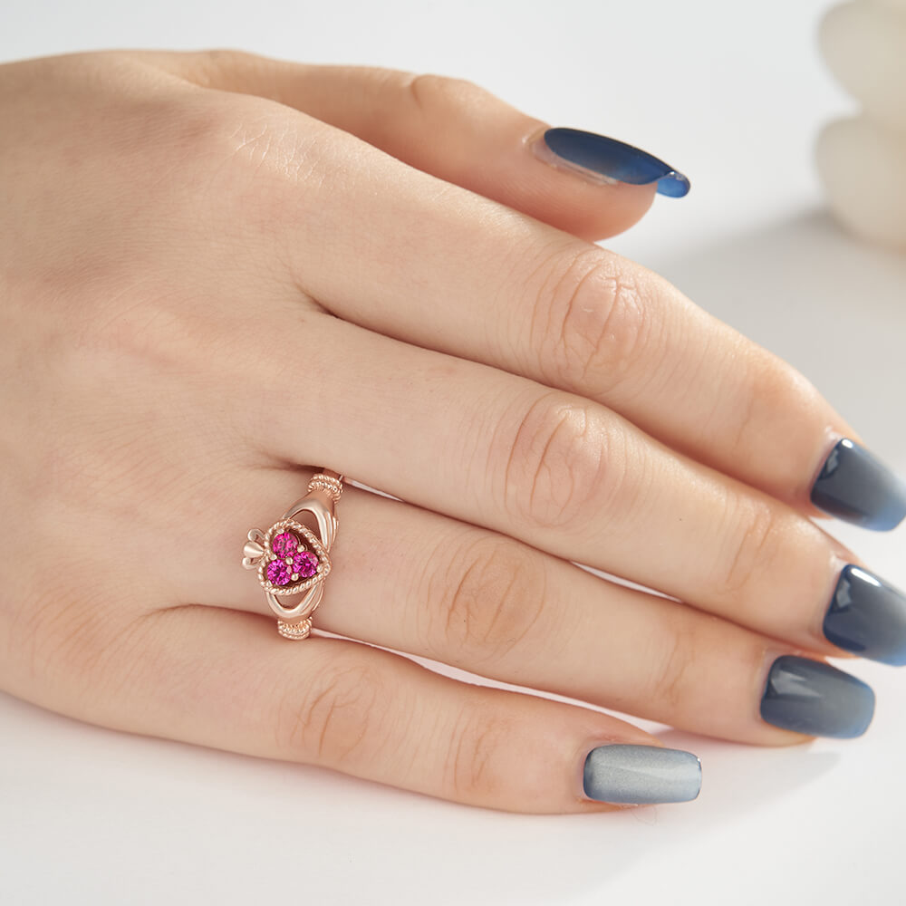 Round Cut Ruby Red 925 Sterling Silver Rose Gold 3-stone Claddagh Ring