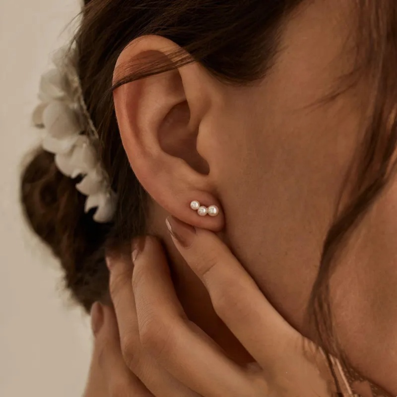 Minimalist Three Freshwater Pearl 925 Sterling Silver Stud Wedding Earrings