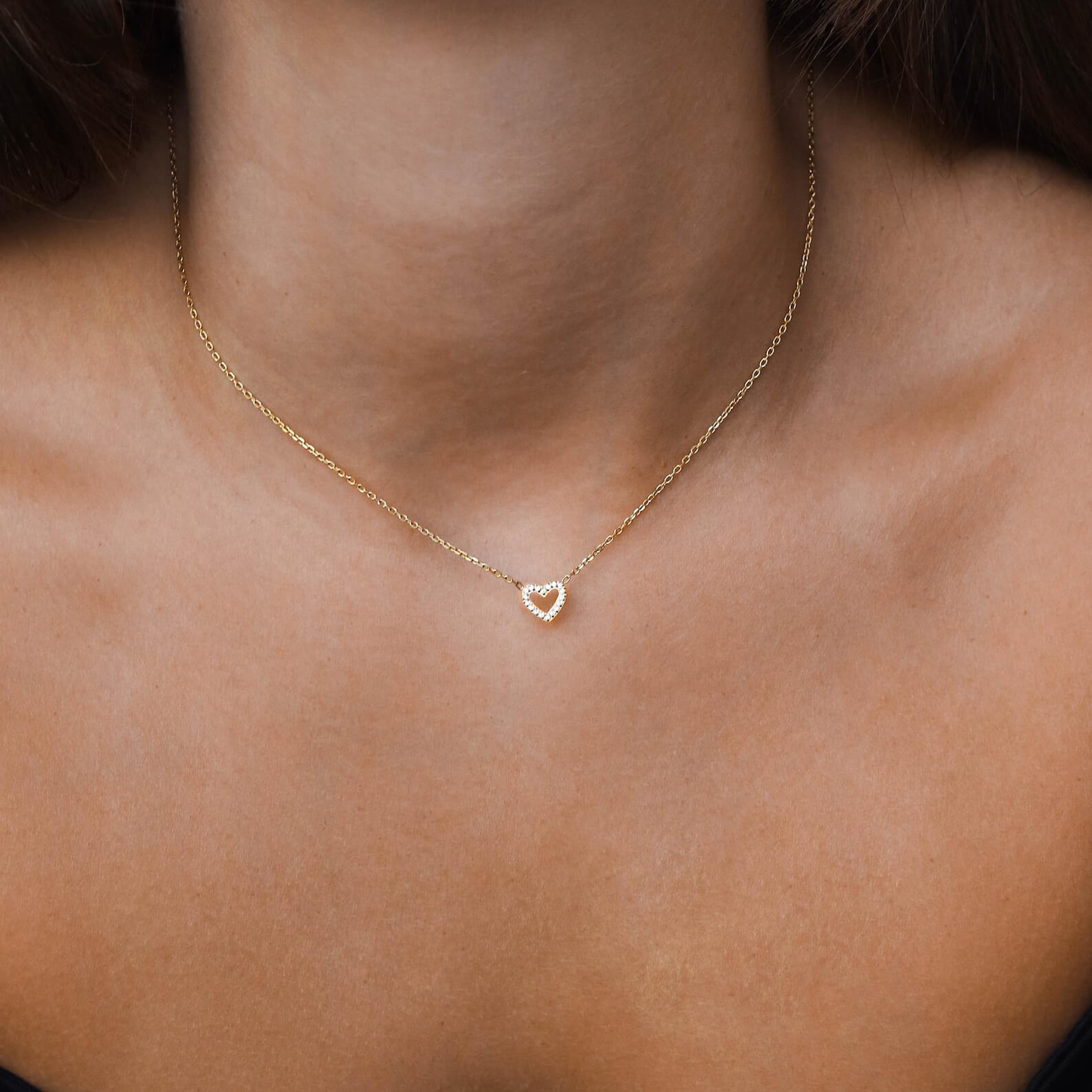 Round Cut Diamond White Yellow Gold Sterling Silver Hollow Heart Necklace