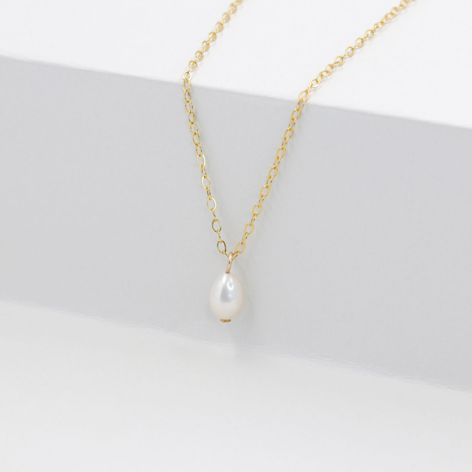 Minimalist Teardrop White Pearl Yellow Gold Sterling Silver Necklace