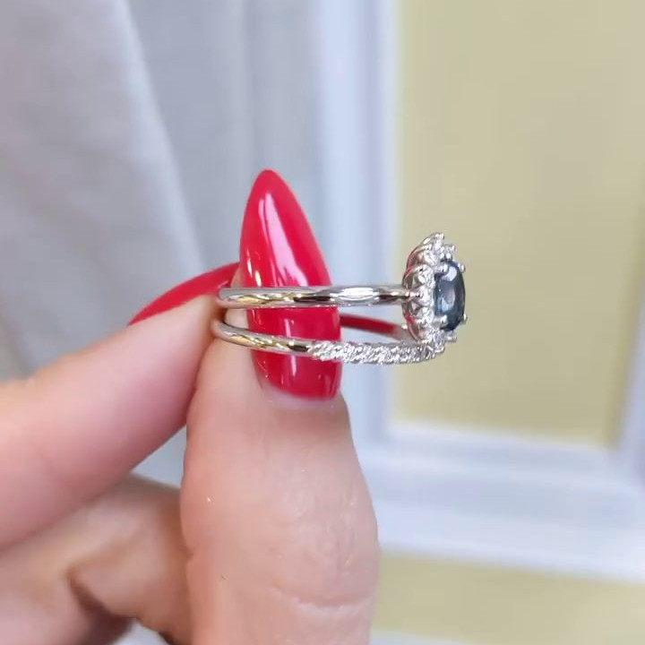 Oval Cut Sapphire Blue 925 Sterling Silver Halo Ring Set