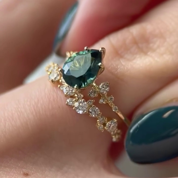 Pear Cut Emerald Green Sterling Silver Yellow Gold Bridal Sets