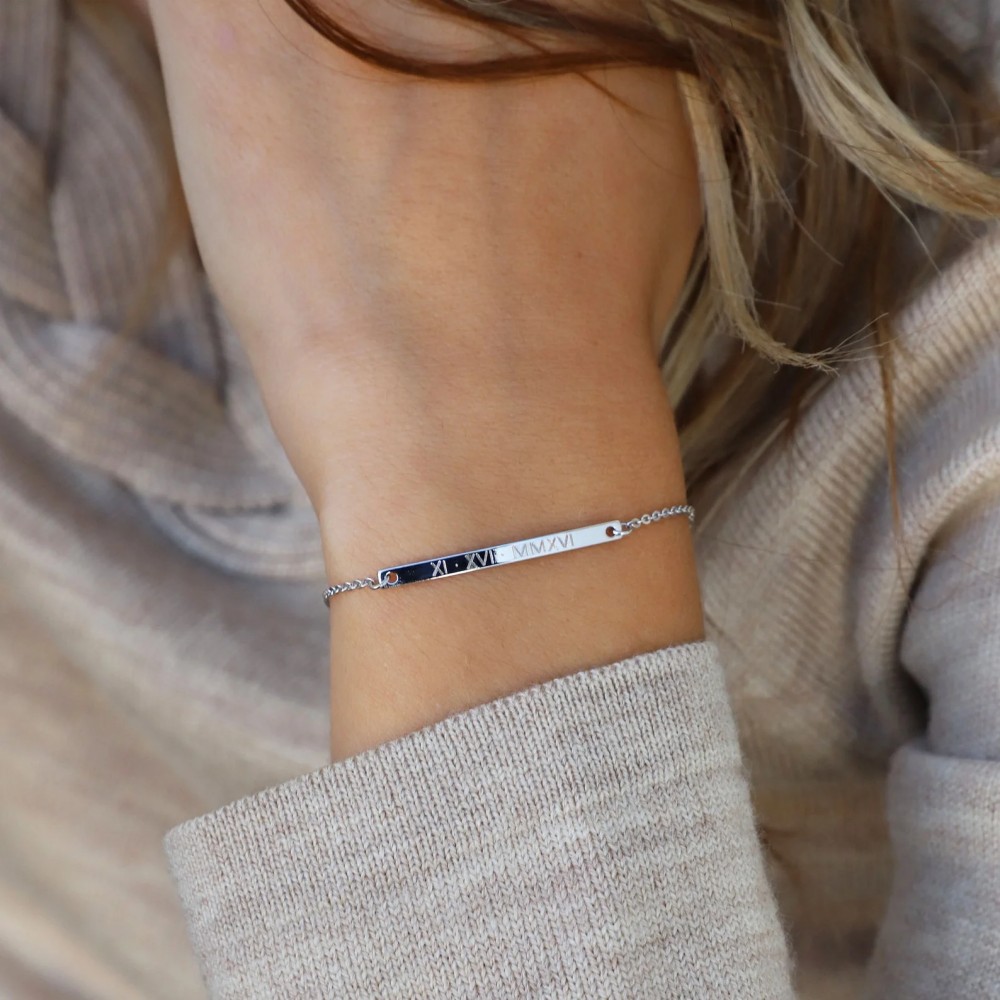 Custom Name Sterling Silver Family Personalized Engraved Bar Bracelet Gift