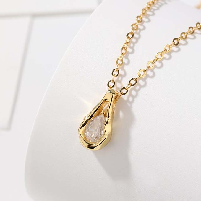 Pear Diamond White 925 Sterling Silver Yellow Gold 16-inch Necklace