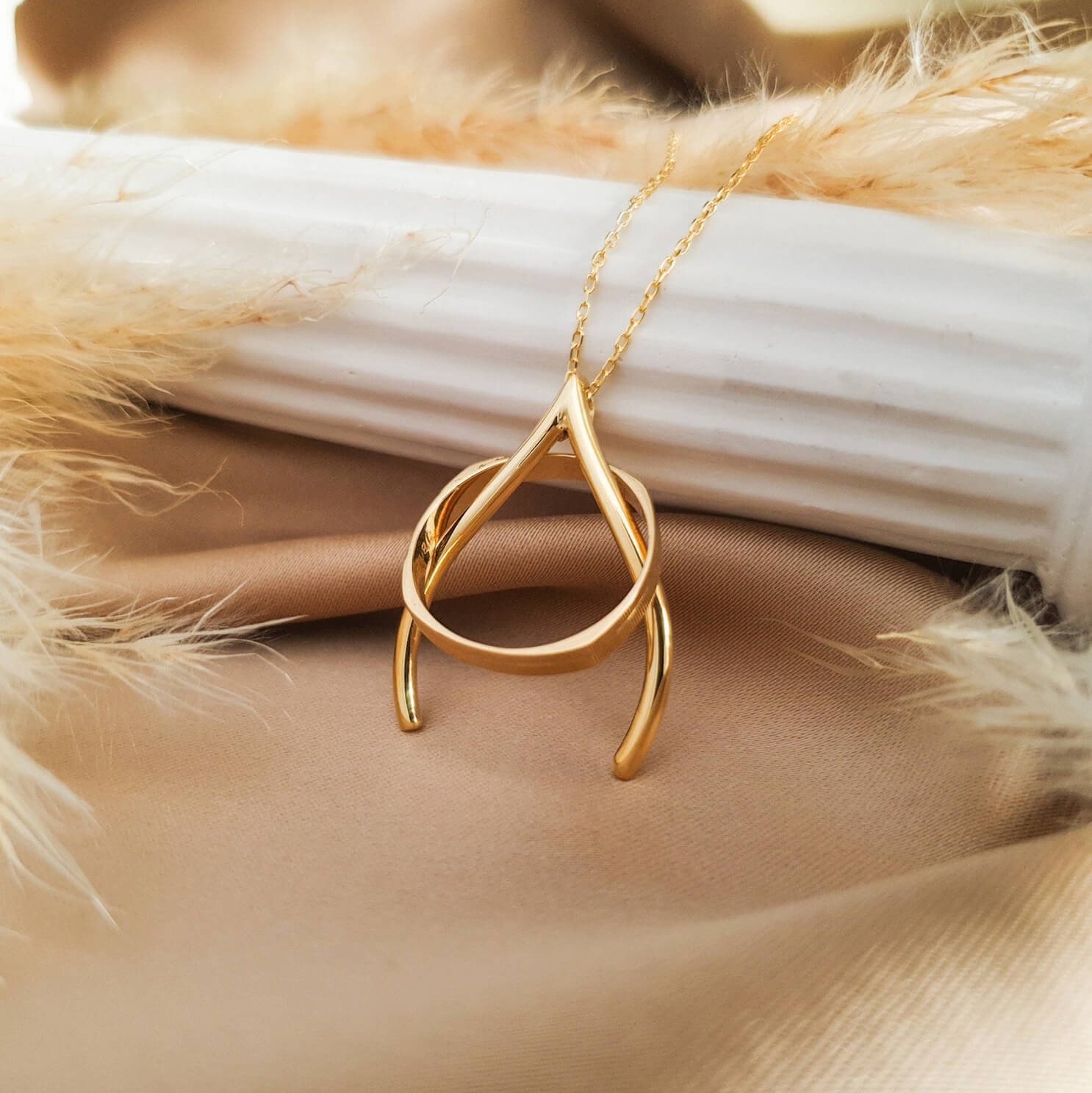 Good Luck Ring Keeper Ring Holder Wishbone Pendant Necklace