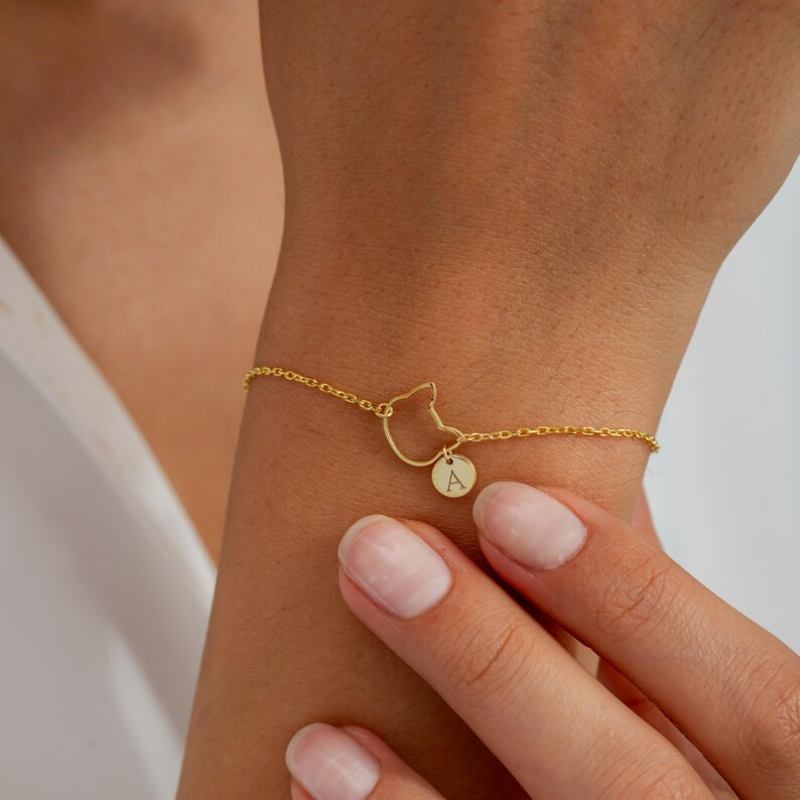 Minimalist Personalized 925 Sterling Silver Cat Face Disc Initial Bracelet