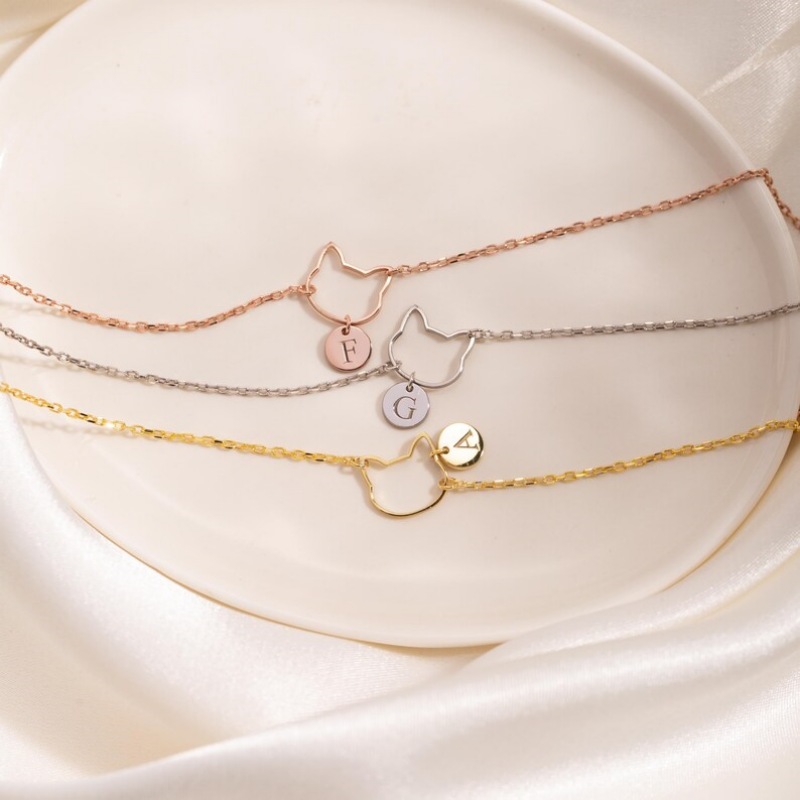 Minimalist Personalized 925 Sterling Silver Cat Face Disc Initial Bracelet
