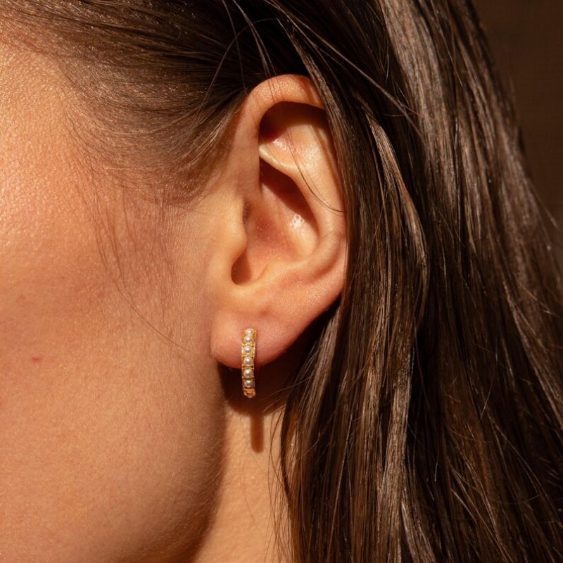 Minimalist 925 Sterling Silver Pearl Huggie Hoop Earrings