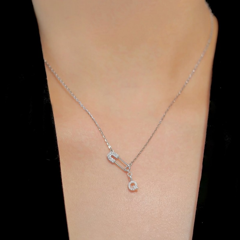Delicate 925 Sterling Silver Custom Initial Paperclip Necklace