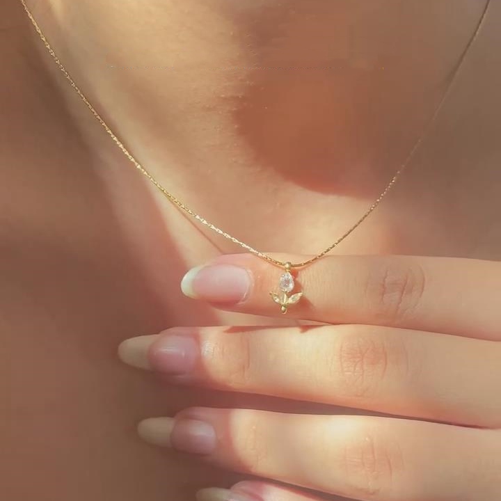 Minimalist Pear Cut Diamond White 925 Sterling Silver Yellow Gold Tulip Necklace 