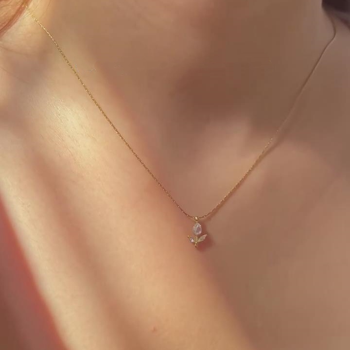 Minimalist Pear Cut Diamond White 925 Sterling Silver Yellow Gold Tulip Necklace 