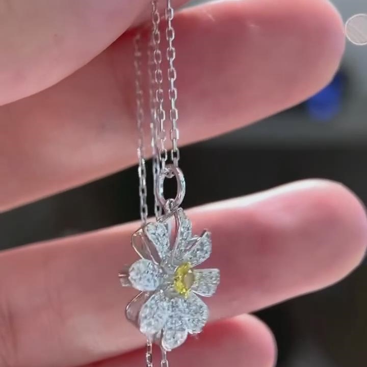 Elegant Round Cut Citrine Yellow 925 Sterling Silver Daisy Necklace