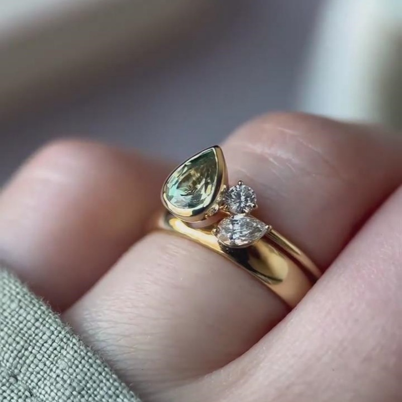 Pear Cut Peridot Green 925 Sterling Silver Minimalist Bridal Ring Sets